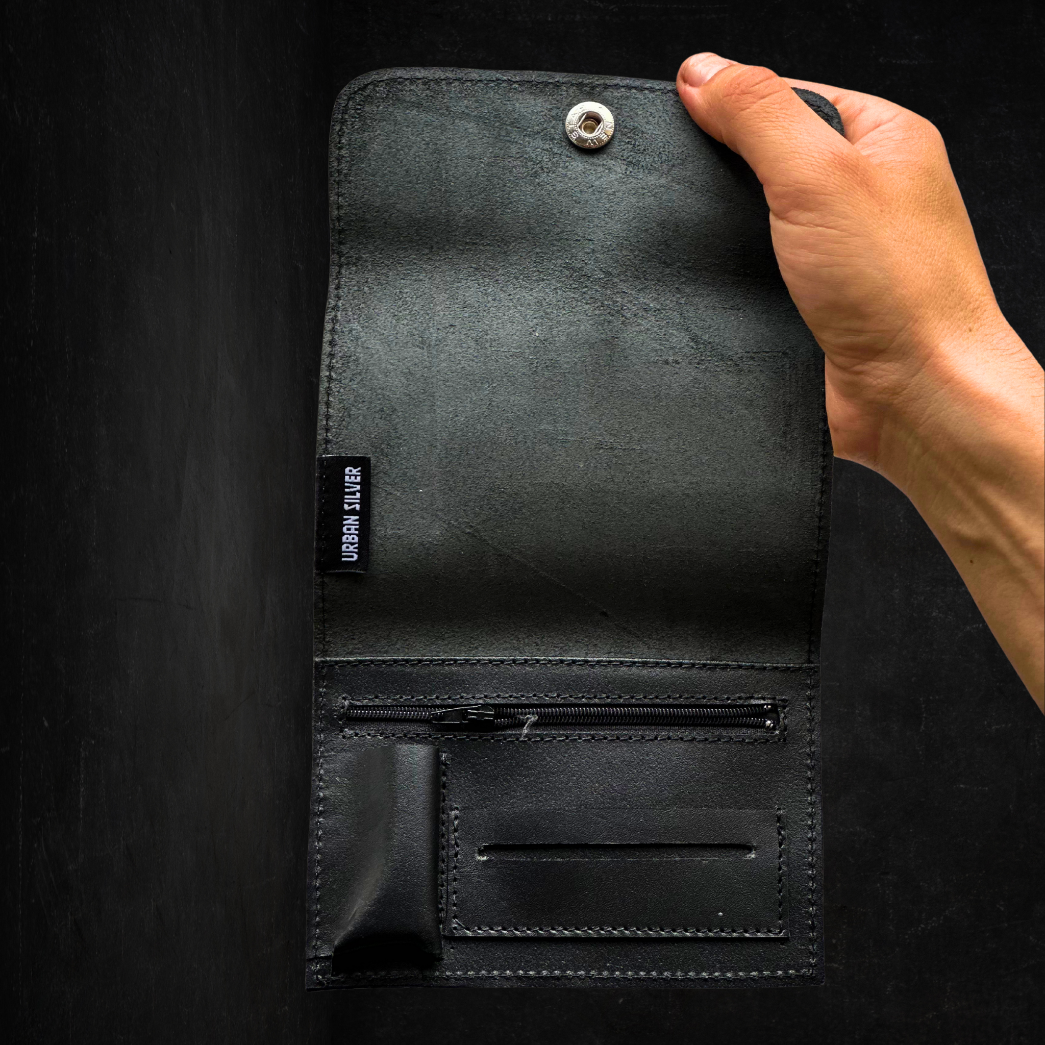 Tabaquera Negra Tradicional