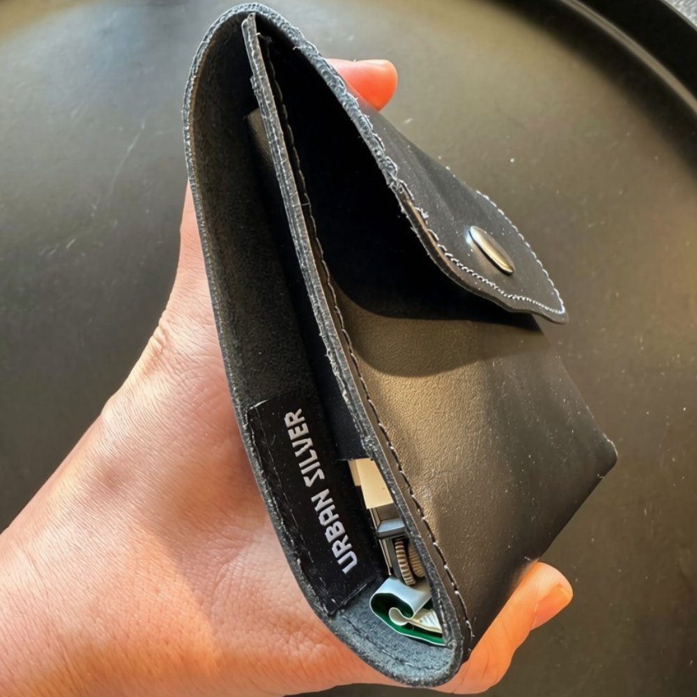 Tabaquera Negra Tradicional